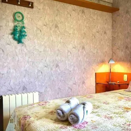 No Centro De Gramado Bem Pertinho Do Natal Luz 77 Apartamento Exterior foto
